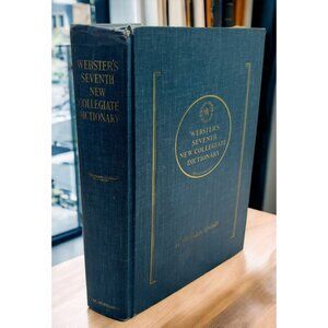 Vintage 1967 Websters Seventh New Collegiate Dictionary Hardcover Blue with Gold